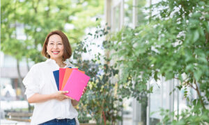 CITTA手帳を持つ青木千草